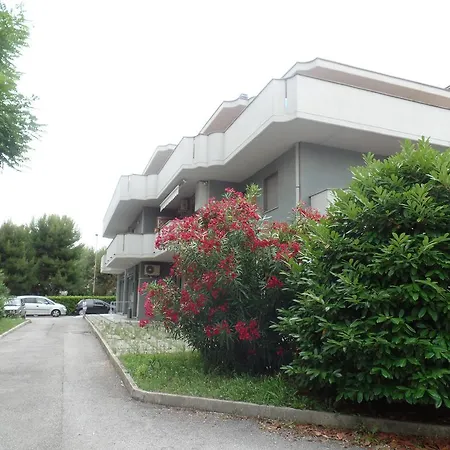 Casavacanze Castelli Di Sabbia * Porto SantʼElpidio