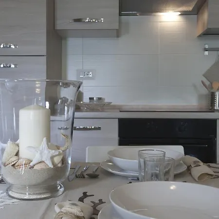 Lägenhet Casavacanze Castelli Di Sabbia